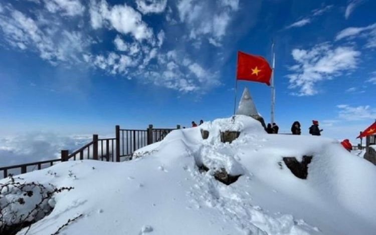 Fansipan Mountain snow - Vietnam Adventure
