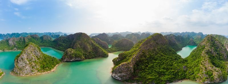 how many islands are in vietnam - Cat Ba Island