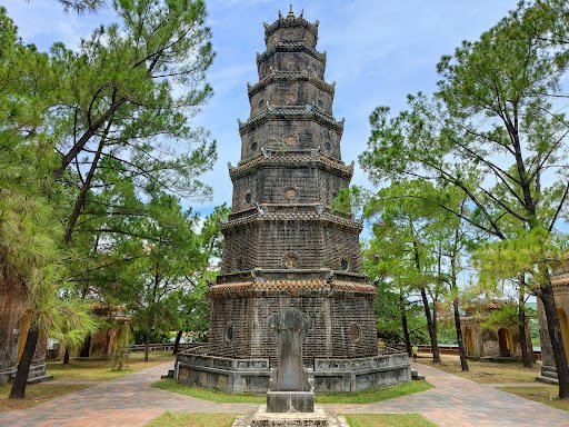 Thiên Mụ Pagoda - hue vietnam top attractions