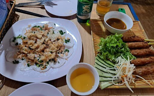 where to eat hue vietnam Cozy Restaurant ( Huế )