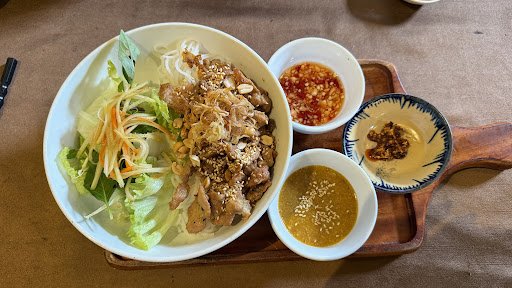Thi 's Kitchen - where to eat hue vietnam